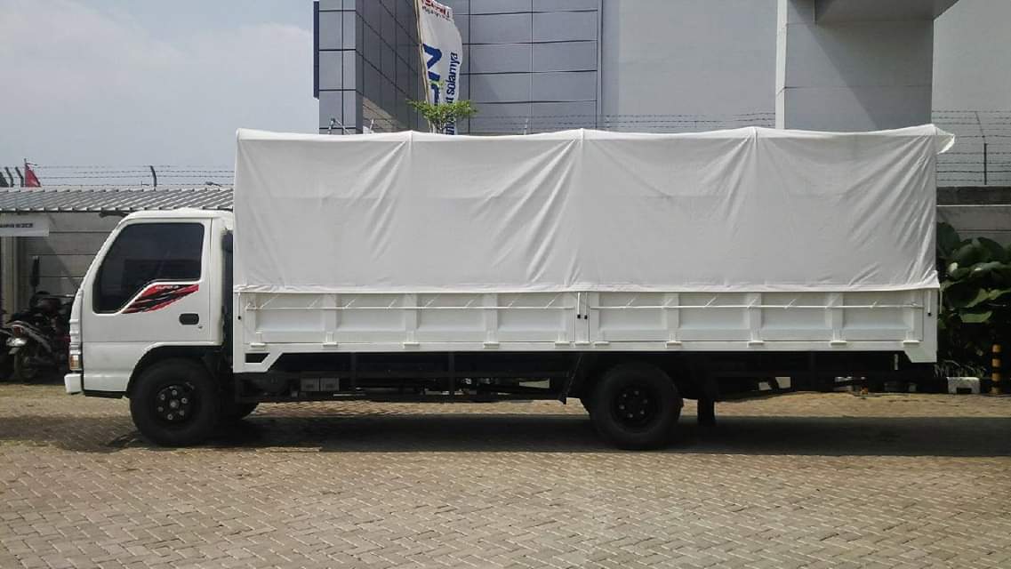 7 Ton Pickup Truck Rental Dubai
