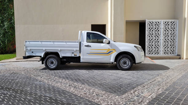 Open Bed vs Box (Closed) 3 Ton Pickup Open Bed vs Box (Closed) 3 Ton Pickup