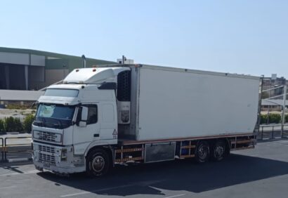 Choose 40 Ft Trailer Heavy Commercial Cargo UAE | Guide